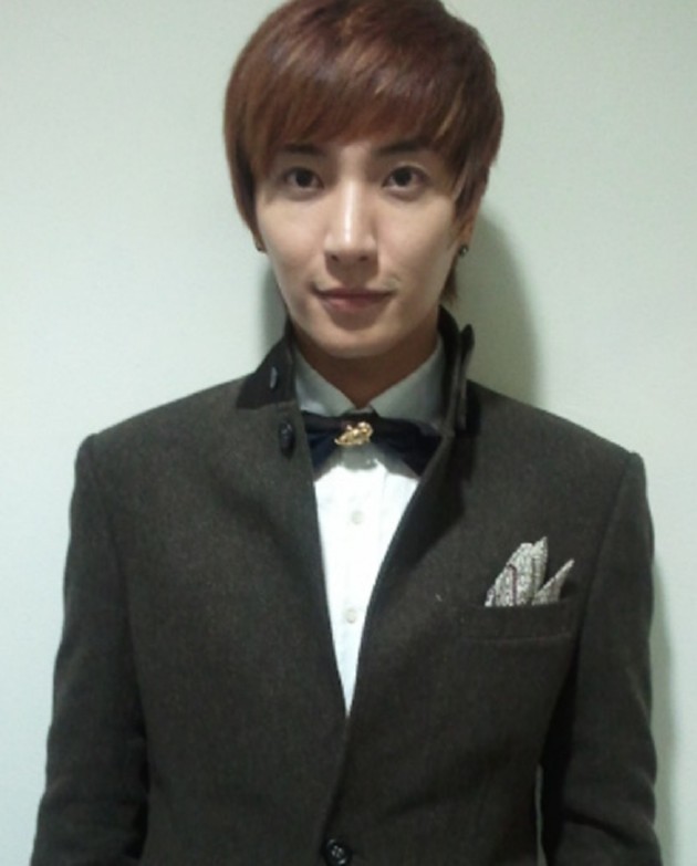 Gambar Foto Gaya Leeteuk Di Depan Kamera Foto 2 Dari 30