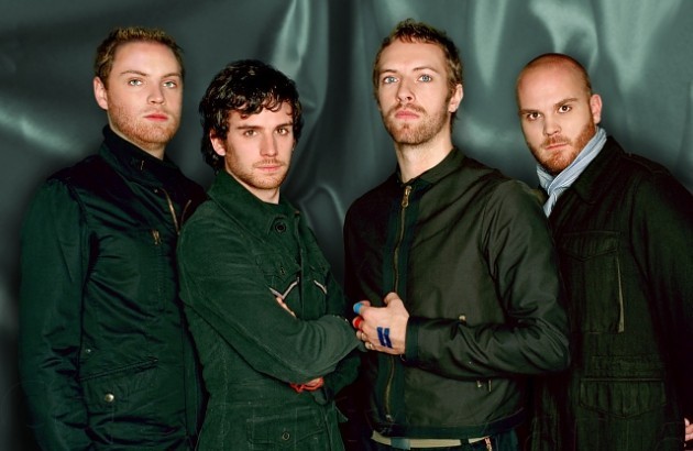 Gambar Foto Coldplay di Pemotretan untuk Kepentingan Promo