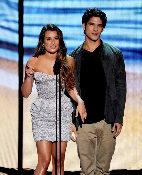 Gambar Foto Lea Michele dan Tyler Posey di Teen Choice Awards 2012