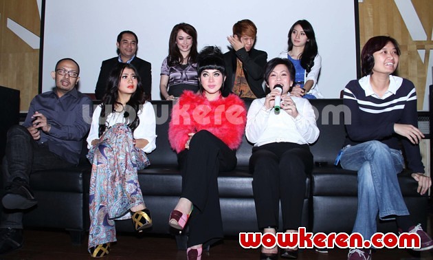 Gambar Foto Syahrini, Indah Dewi Pertiwi dan XO-IX Saat Hadir di Jumpa Pers HUT SCTV ke-22