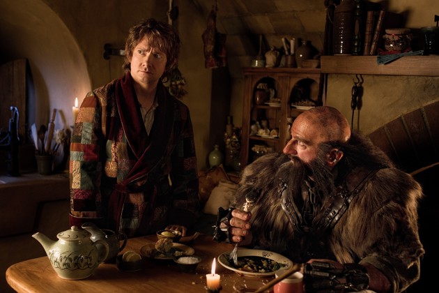 Gambar Foto Bilbo Baggins Bersama Dengan Dwalin