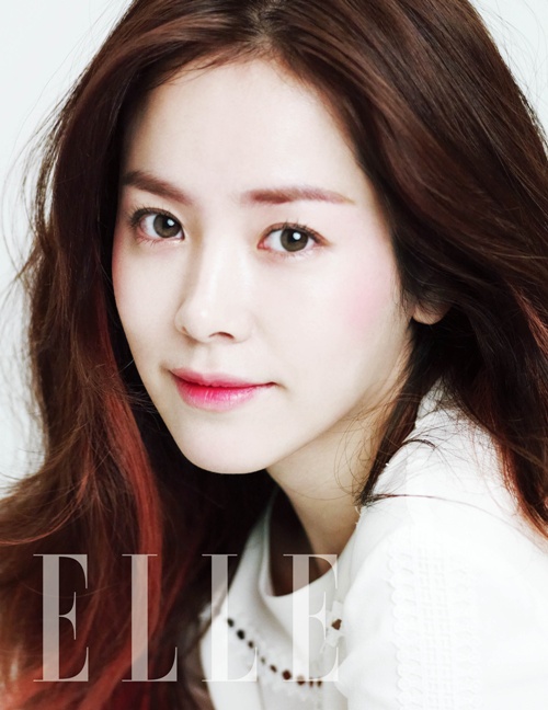 Gambar Foto Han Ji Min di Majalah Elle Edisi Februari 2013