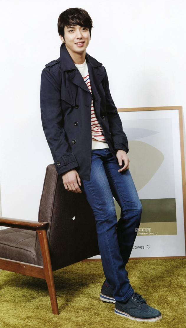Gambar Foto Jung Yong Hwa CN Blue di Katalog Fashion BANGBANG