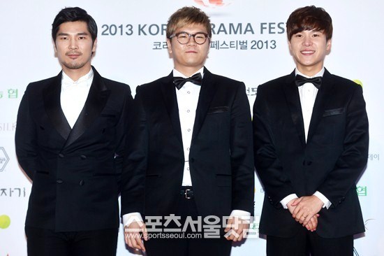 Gambar Foto 4Men di Red Carpet Korean Drama Awards 2013