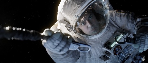 Gambar Foto Akting George Clooney di Film 'Gravity'