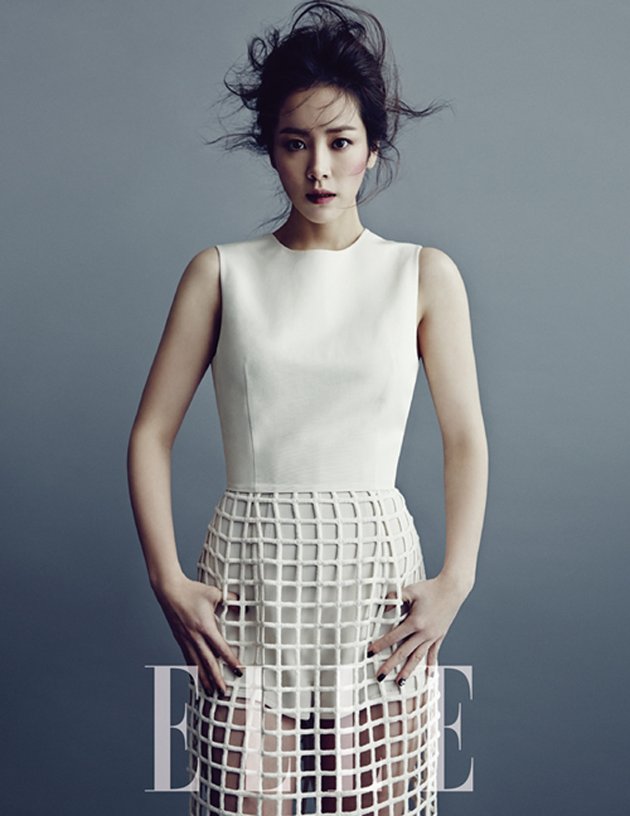 Gambar Foto Han Ji Min di Majalah Elle Edisi Januari 2014