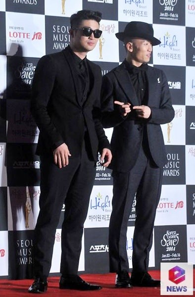 Gambar Foto Dynamic Duo Hadir di Seoul Music Awards 2014