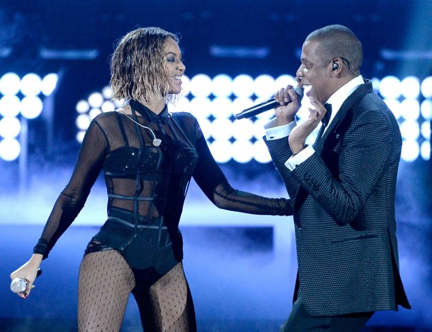 Gambar Foto Beyonce Knowles dan Jay-Z Nyanyikan Lagu 'Drunk in Love' di Panggung Grammy Awards 2014