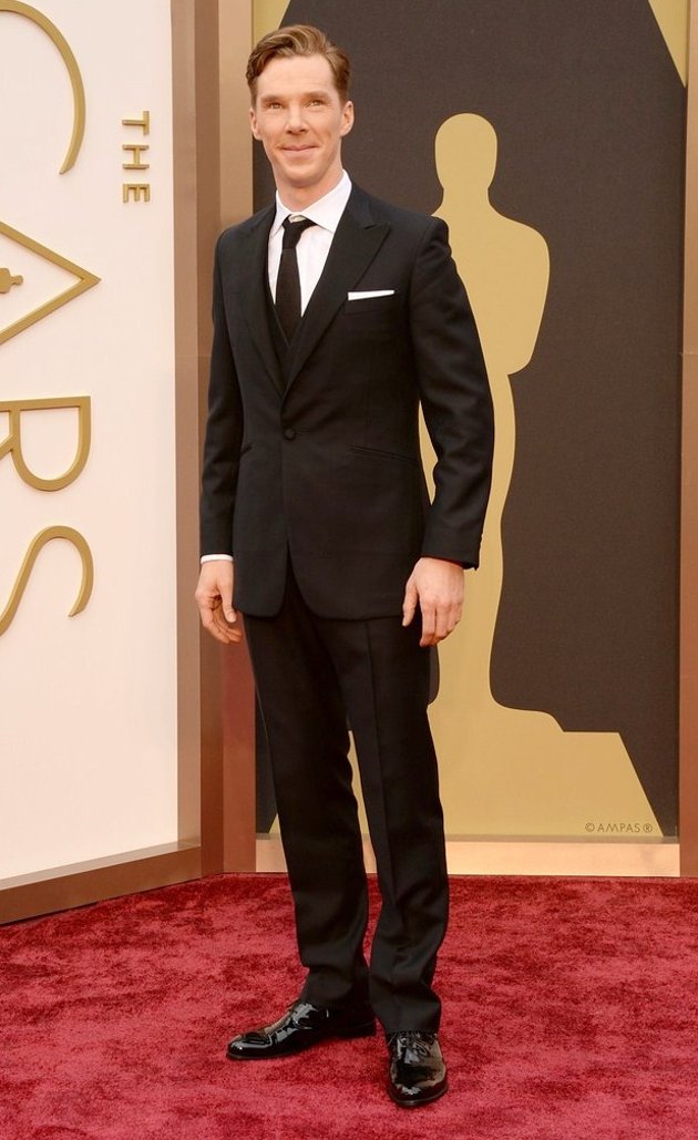 Gambar Foto Benedict Cumberbatch di Red Carpet Oscar 2014