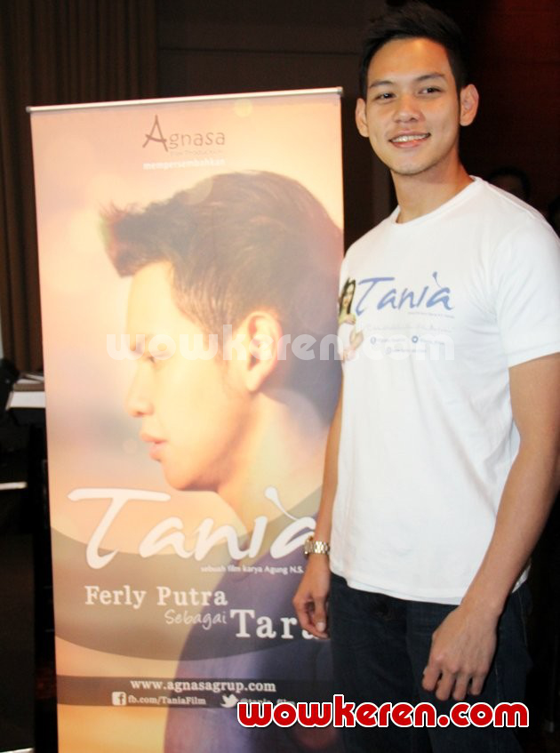 Gambar Foto Ferly Putra di Jumpa Pers Film 'Tania'