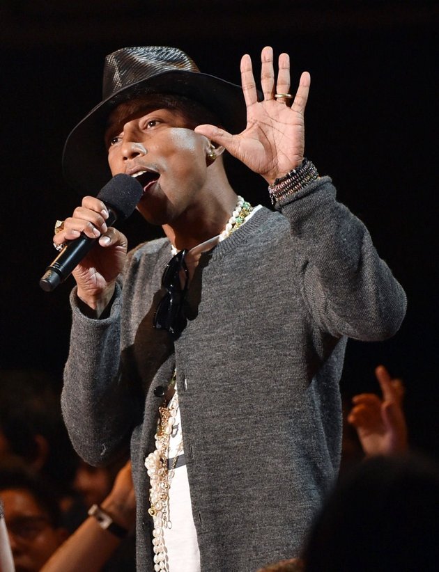 Gambar Foto Pharrell Williams di iHeartRadio Music Awards 2014