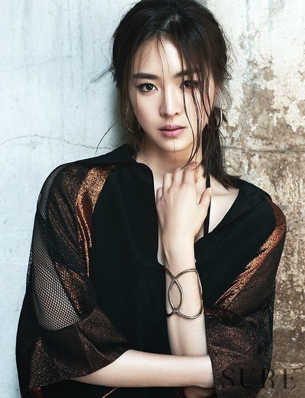 Gambar Foto Lee Yeon Hee di Majalah SURE Edisi Juni 2014