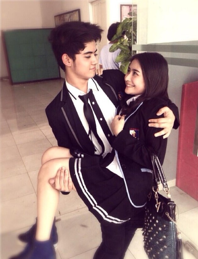 Foto Ricky Harun dan Dahlia Poland di Serial 'Ganteng ...