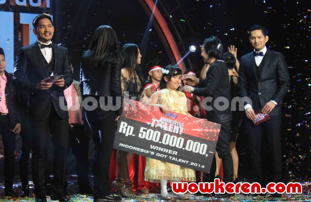 Gambar Foto Putri Ariani Dinobatkan Sebagai Juara 'Indonesia's Got Talent'