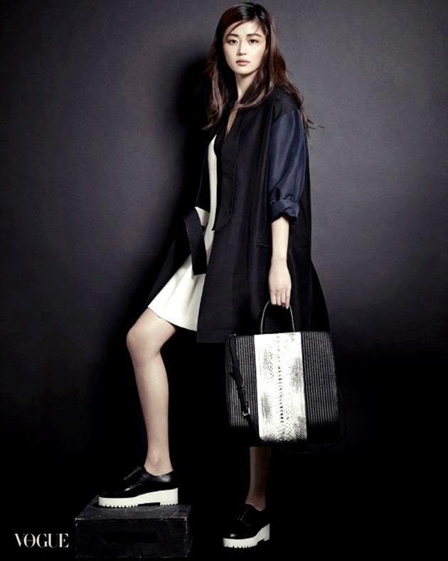 Gambar Foto Jun Ji Hyun di Majalah Vogue Edisi Agustus 2014