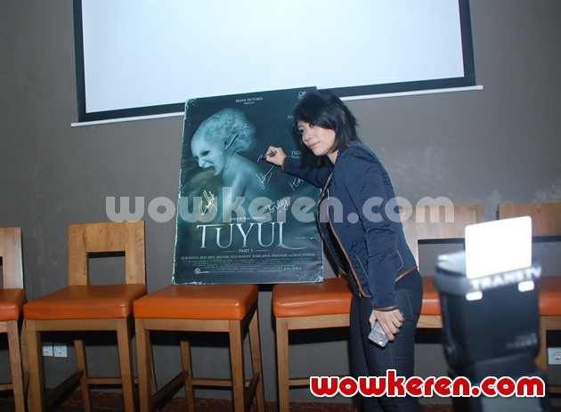 Gambar Foto Citra Prima di Peluncuran Poster Film 'Tuyul'