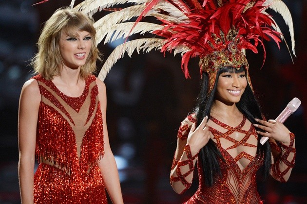 Gambar Foto Taylor Swift dan Nicki Minaj di MTV Video Music Awards 2015