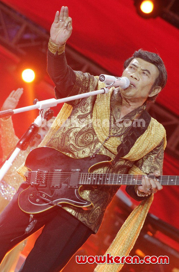 Gambar Foto Penampilan Raja Dangdut Rhoma Irama di Malam Puncak Kilau Raya MNCTV 24
