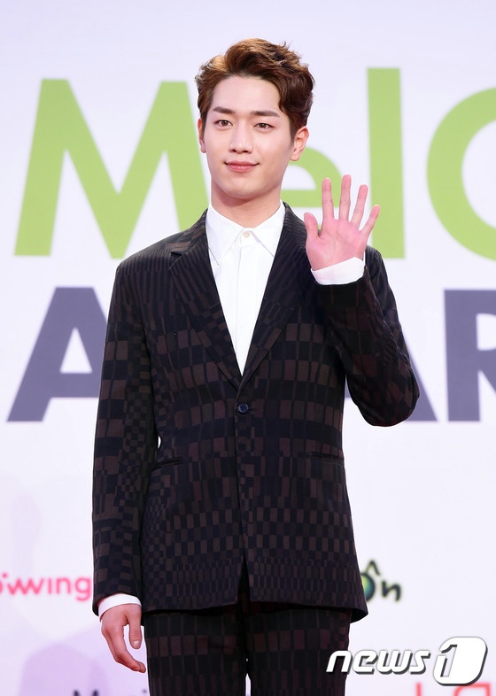 Gambar Foto Seo Kang Joon di Red Carpet Melon Music Awards 2015