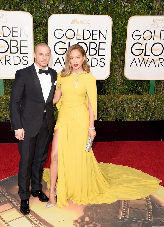Gambar Foto Casper Smart dan Jennifer Lopez di Red Carpet Golden Globes Awards 2016