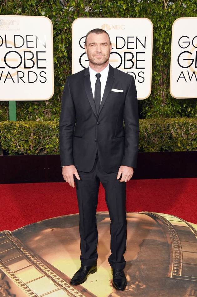 Gambar Foto Liev Schreiber di Red Carpet Golden Globes Awards 2016
