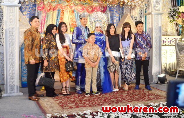 Gambar Foto Personel Blink Hadir di Pernikahan Fedi Nuril dan Vanny Widyastati