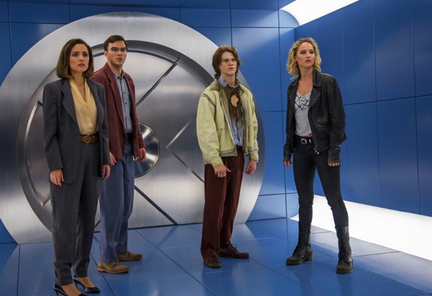 Gambar Foto Rose Byrne, Nicholas Hoult, Lucas Till dan Jennifer Lawrence di Film 'X-Men: Apocalypse'