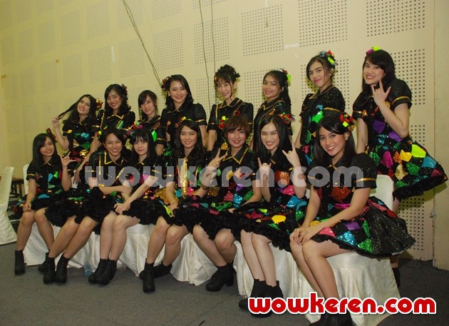 Gambar Foto JKT48 Gelar Mahagita Handshake Festival