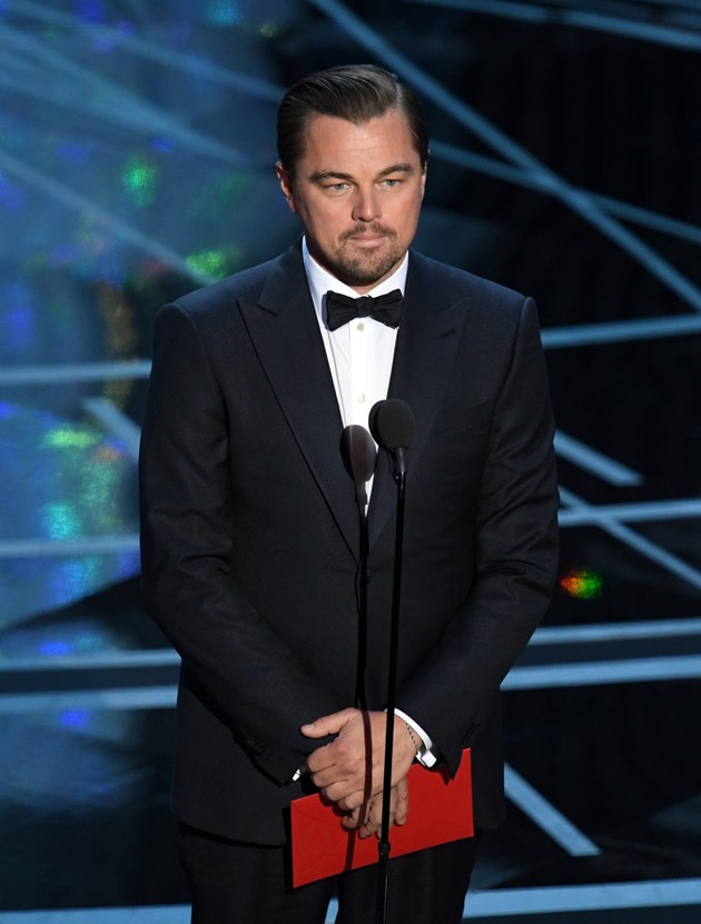 Gambar Foto Leonardo DiCaprio di Oscar 2017