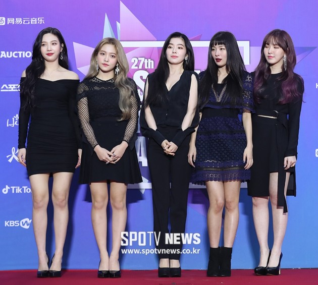 Gambar Foto Red Velvet di Red Carpet Seoul Music Awards 2018