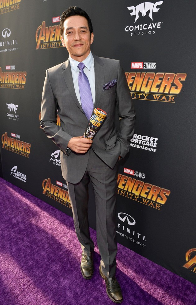 Gambar Foto Gabriel Luna hadir di global premiere film 'Avengers: Infinity War'.