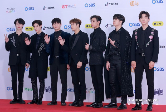 Gambar Foto GOT7 di Red Carpet SBS Gayo Daejun 2018