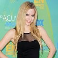 Avril Lavigne di Red Carpet Teen Choice Awards 2011