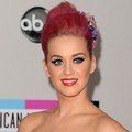 Katy Perry di Red Carpet AMA 2011
