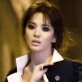 Song Hye Kyo di majalah Vogue Korea edisi Desember 2011