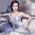 Foto Fan Bingbing Menjadi Kepala Sekolah di Cina Monica 