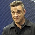 Robbie Williams Menghadiri Premier Film 'Cars 2'