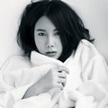 Lee Ji Ah Berpose Untuk Majalah CeCi