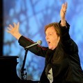 Paul McCartney Perform Saat Pembukaan Olimpiade 2012