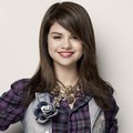 Selena Gomez Berpose untuk Majalah Seventeen