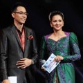 Darius Sinathrya dan Donna Agnesia Menjadi Pembawa Acara Konser HUT Indosiar ke-18