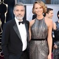 George Clooney dan Stacy Keibler di Red Carpet Oscar 2013