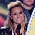 Demi Lovato Raih Choice Female Artist