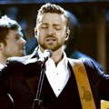 Justin Timberlake Nyanyikan Lagu 'Drink You Away'