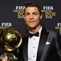 Cristiano Ronaldo Menerima Penghargaan Player of the Year