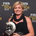 Silvia Neid Menerima Penghargaan FIFA Women's Coach of The Year