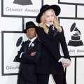 Madonna dan Anaknya David di Red Carpet Grammy Awards 2014