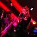 Avril Lavigne Sapa Penggemar di Konser 'Avril Lavigne on Tour 2014'