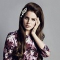Lana Del Rey Berpose untuk Kampanye H&M Autumn-Winter 2012/2013