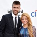 Gerard Pique dan Shakira di Red Carpet Billboard Music Awards 2014